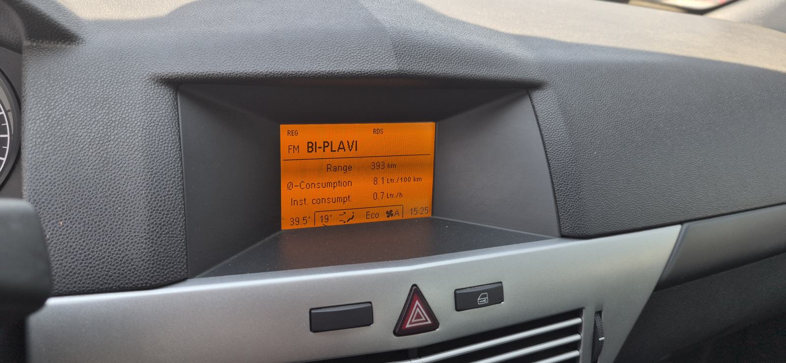 Opel Astra 1,6B, HR AUTO, TEMP, SENZORI, MAGLENKE, REG. 09/26..., 2013 god., fotografija 17