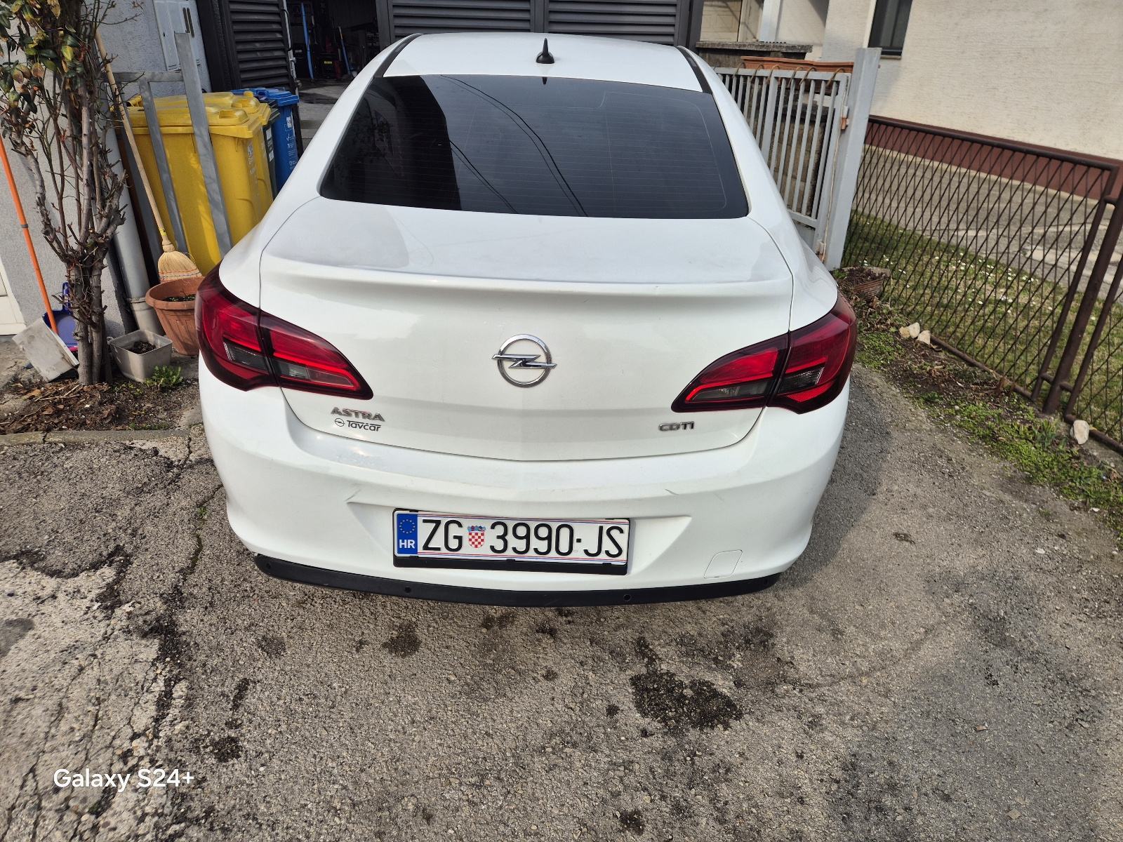 Opel Astra 1.6cdti full oprema, fotografija 4