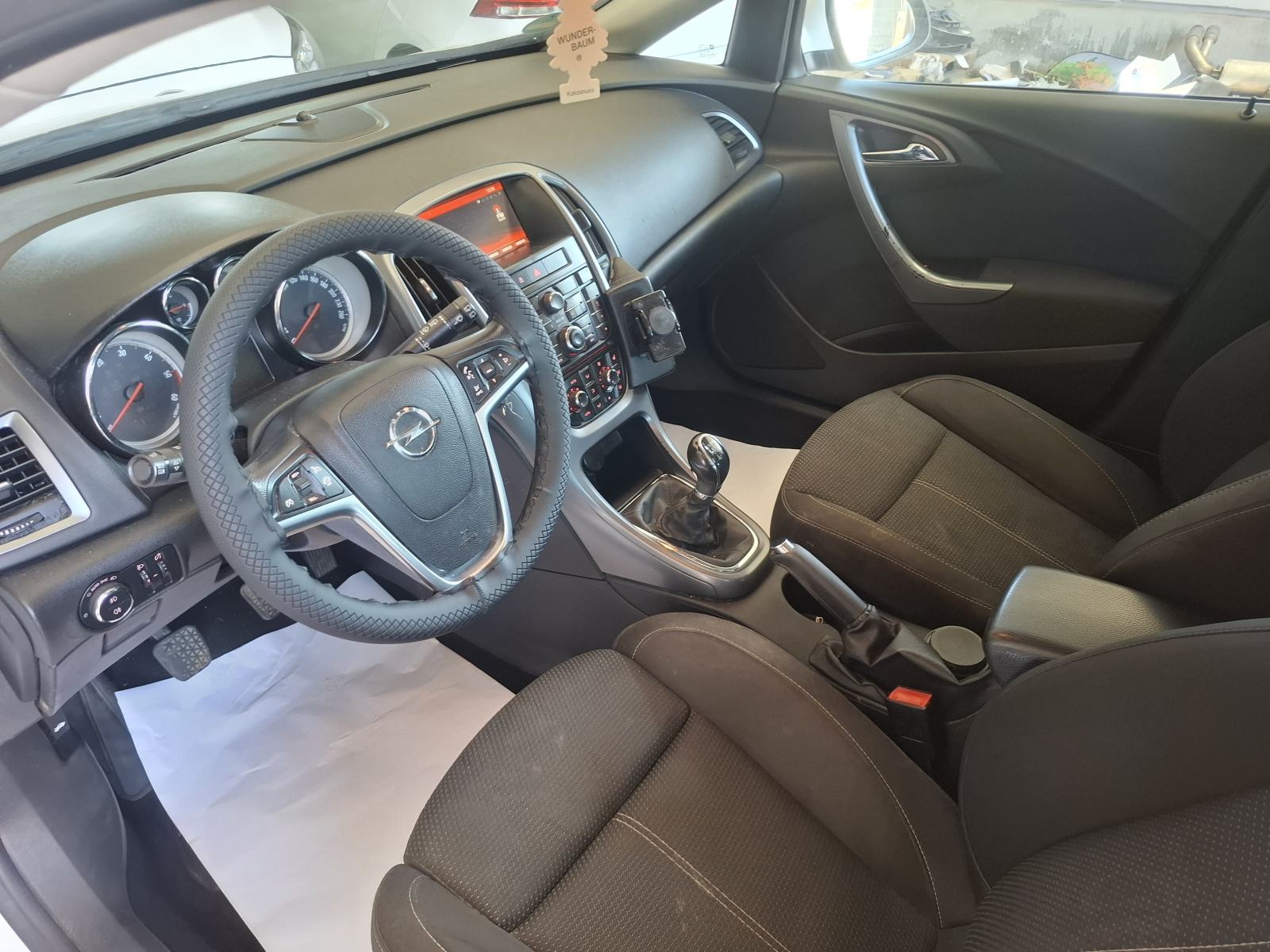 Opel Astra 1.6cdti, fotografija 9