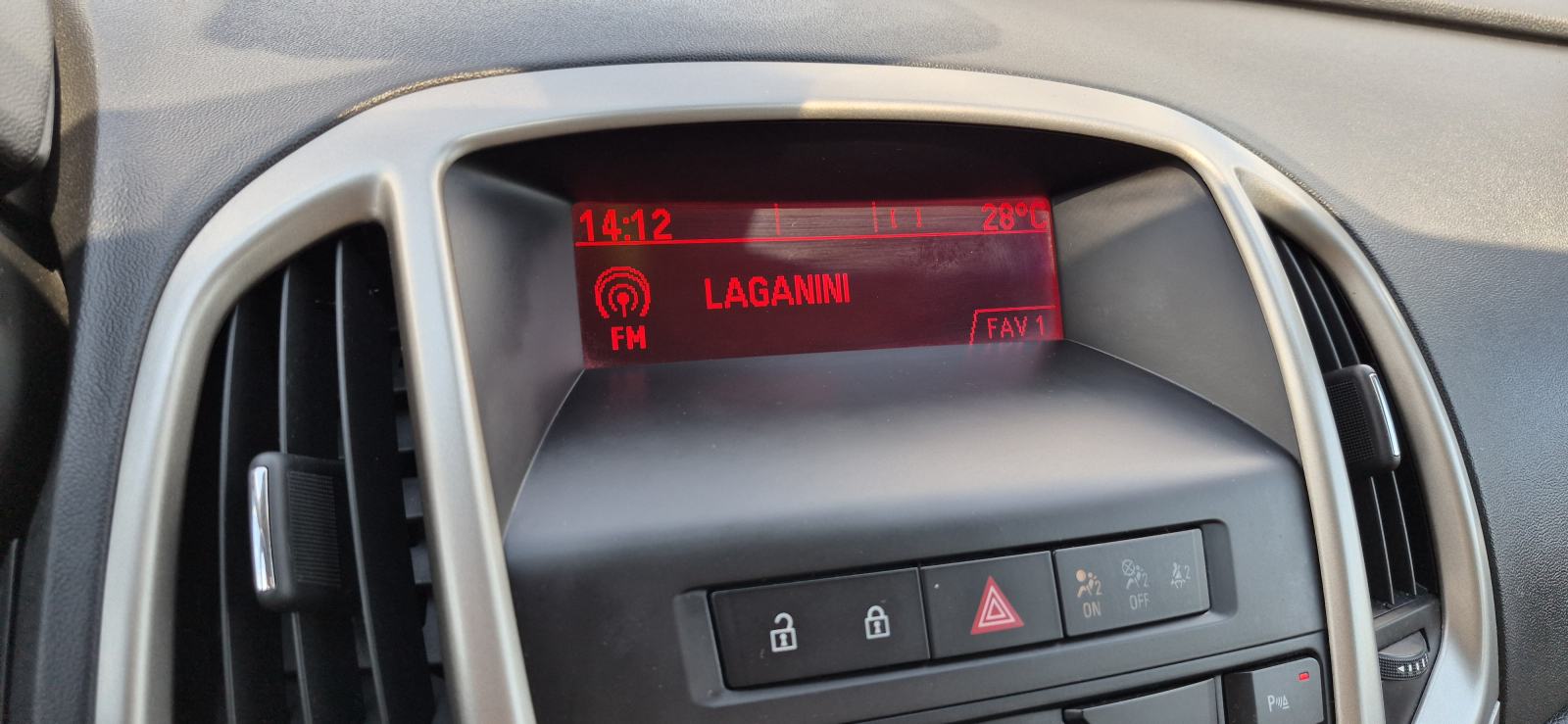 Opel Astra J 1,7 CDTI, 6 BRZINA, KLIMA, TEMP, SENZORI, MAGLENKE..., fotografija 16