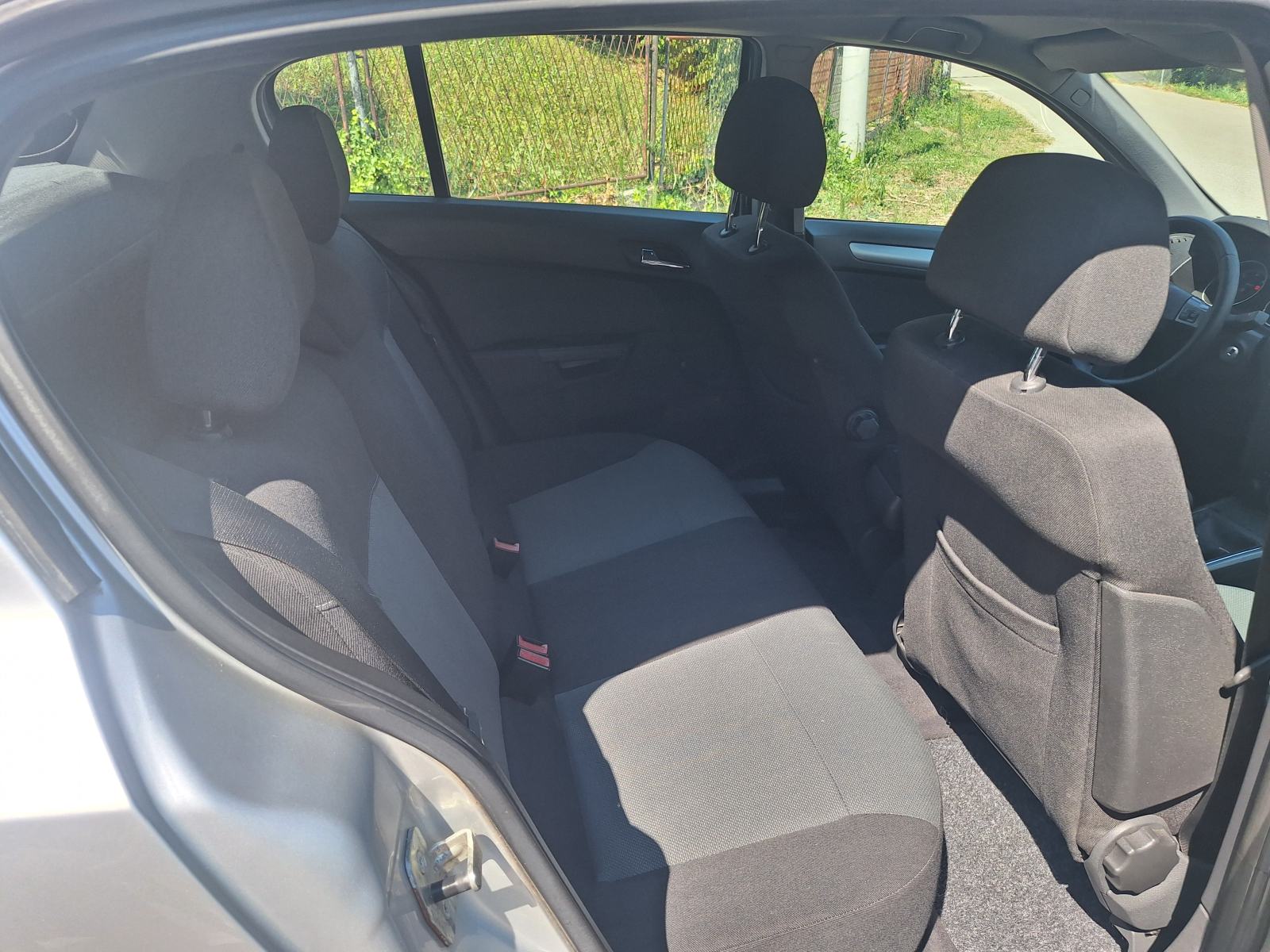 Opel Astra 1,7 CDTI Enyoj 114 tkm hr auto, fotografija 9