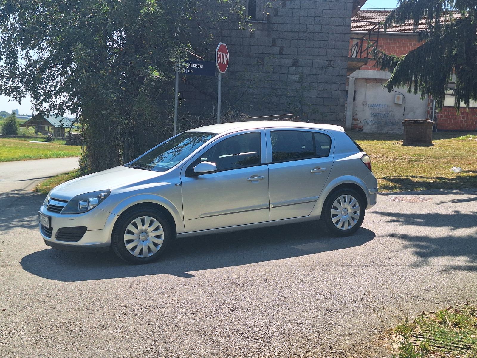 Opel Astra 1,7 CDTI Enyoj 114 tkm hr auto, fotografija 2