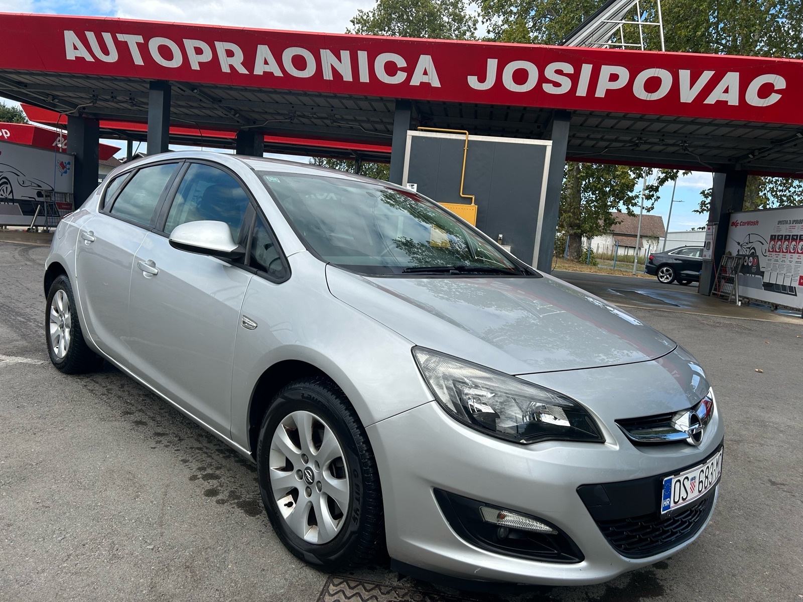 Opel Astra 1,7 cdti..HR Auto,,160000..km,,, pogled izvana - slika 1