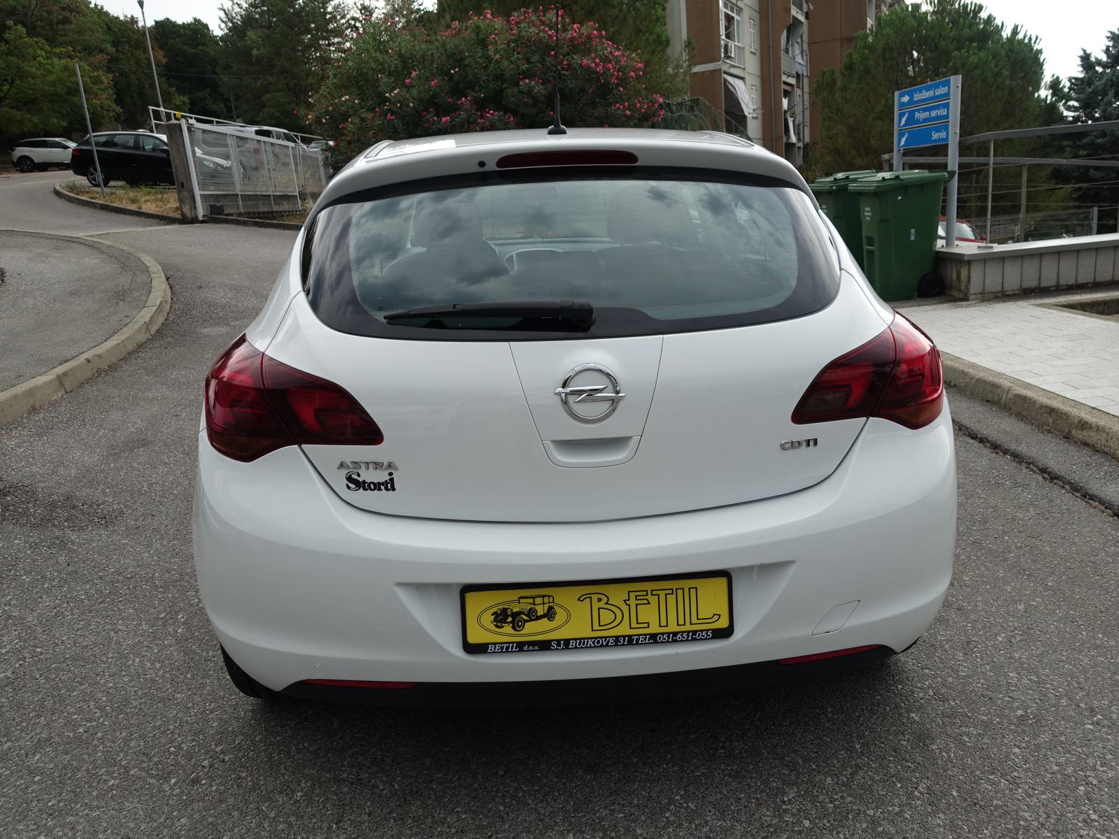 Opel Astra 1,7 CDTI / JAMSTVO + REGISTRACIJA, fotografija 4