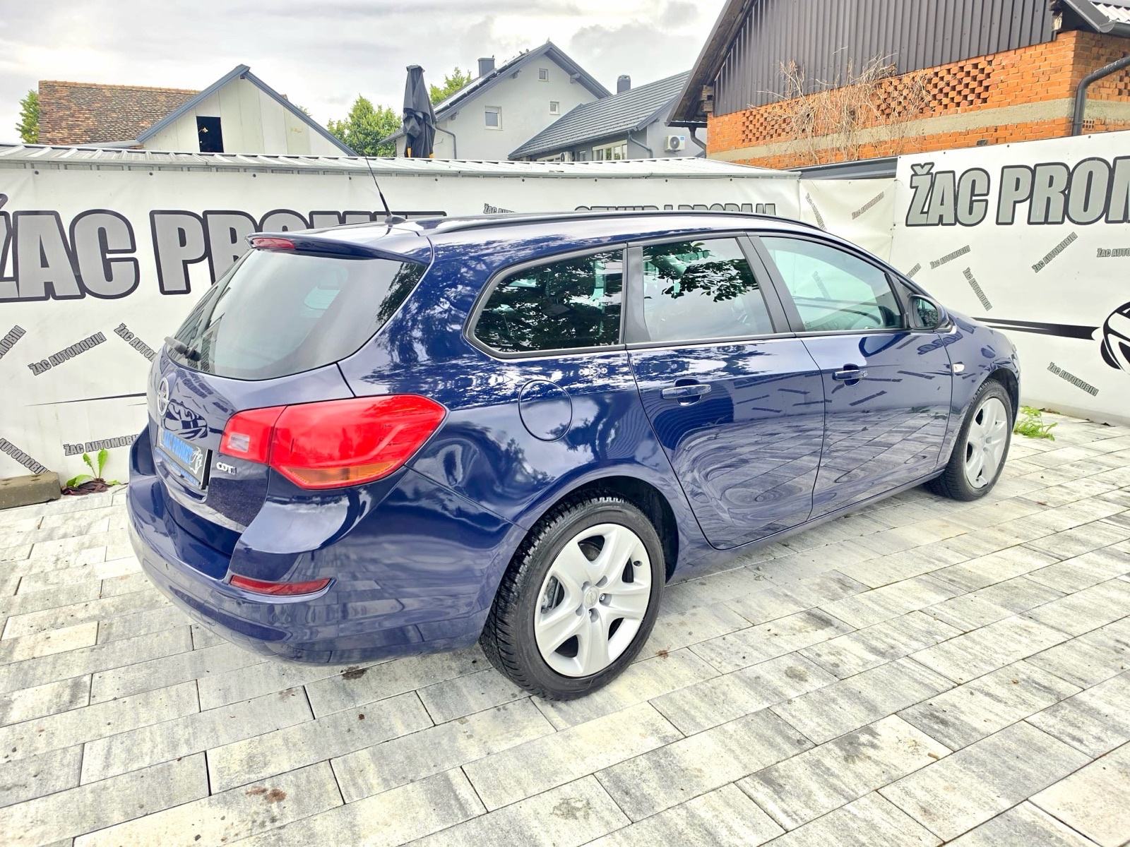 Opel Astra 1,7 CDTI = ODLICAN AUTIĆ = KLIMA ** KRED- KART ** REG-10MJ, fotografija 10