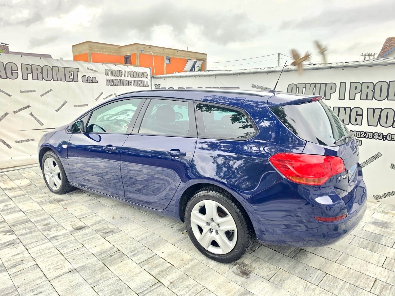 Opel Astra 1,7 CDTI = ODLICAN AUTIĆ = KLIMA ** KRED- KART ** REG-10MJ, fotografija 15