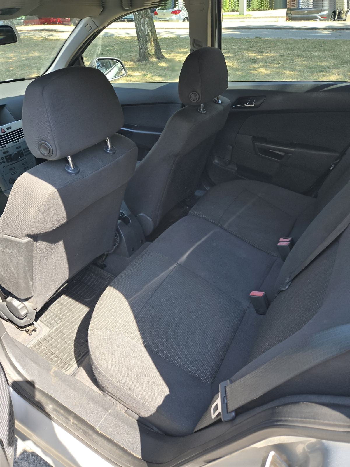 Opel Astra Karavan 1,7 CDTI REGISTRIRAN DO 8/2027, fotografija 12