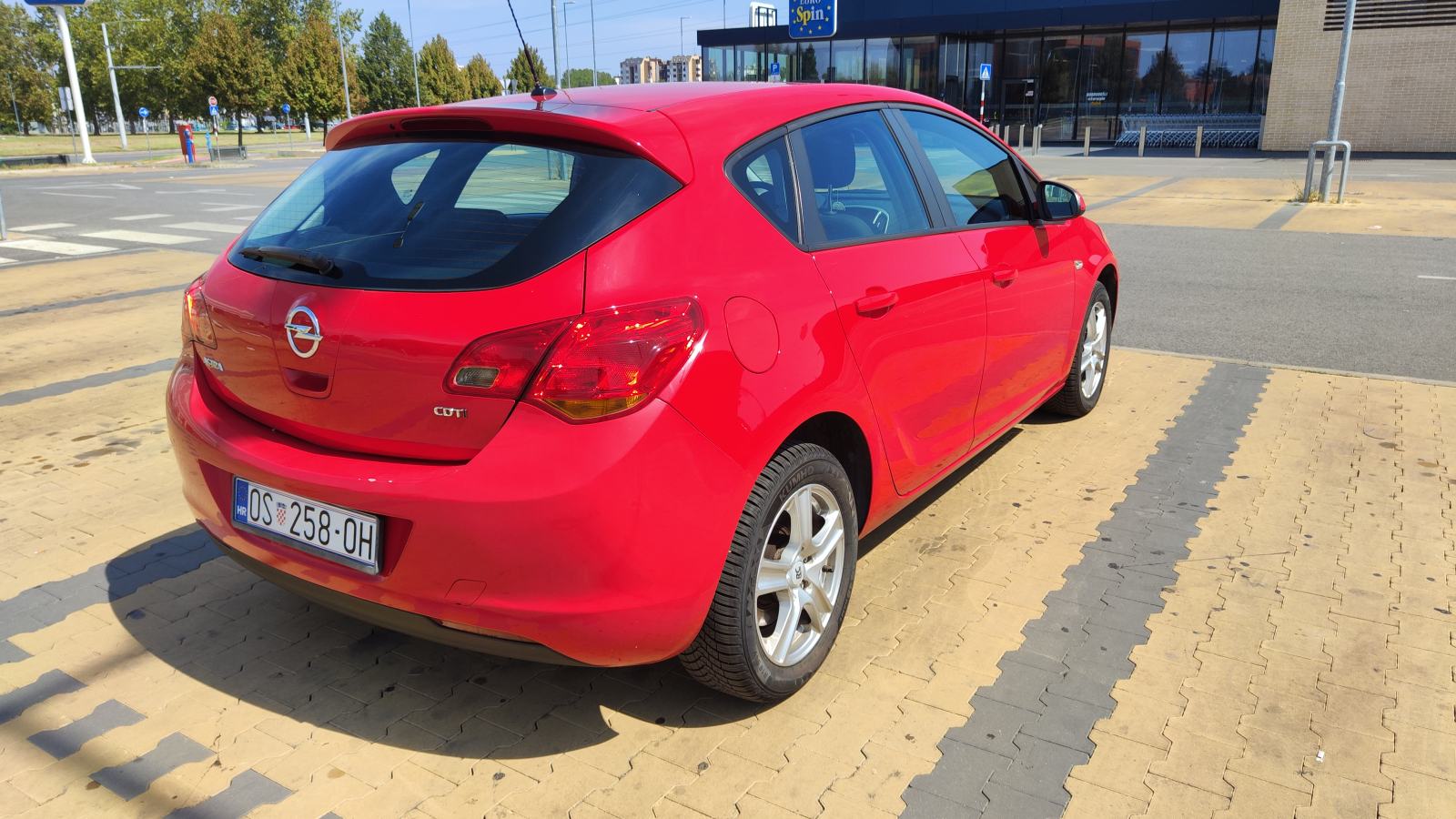 Opel Astra 1,7 CDTI reg. 08/27, fotografija 5