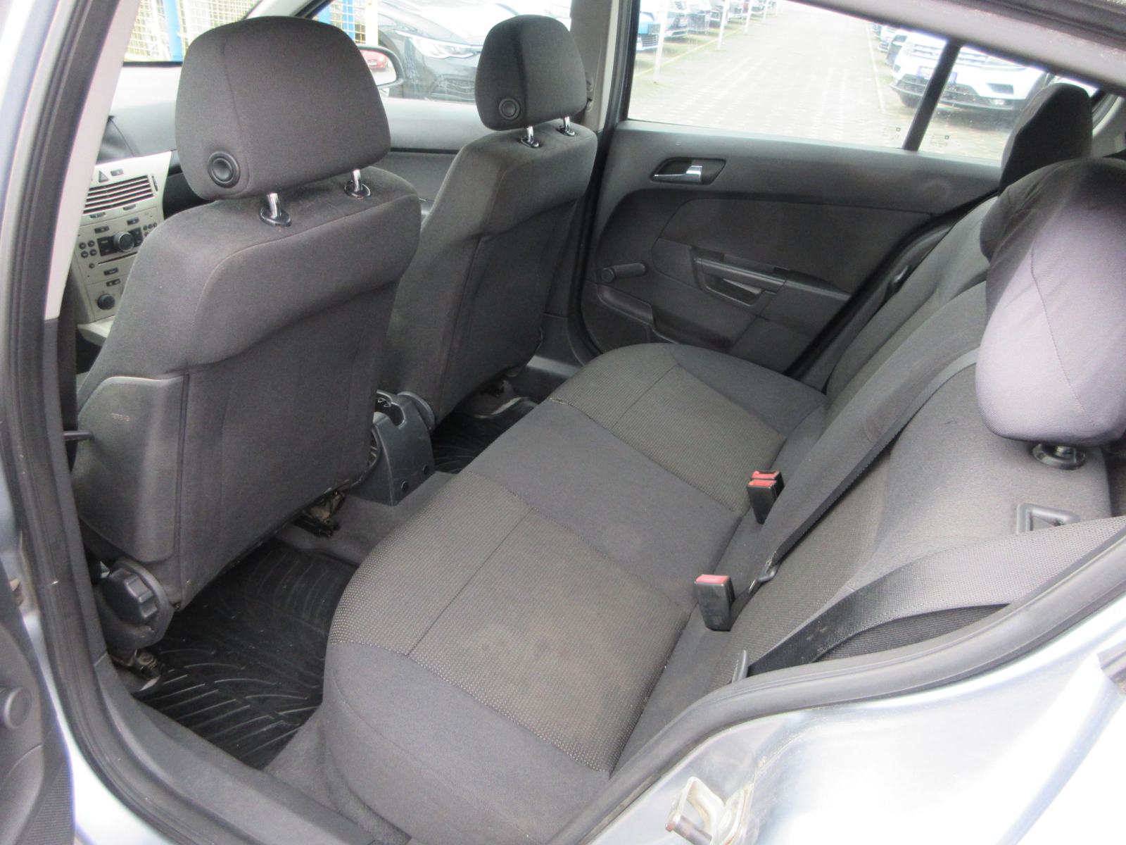 Opel Astra 1,7 CDTI,Klima, fotografija 7