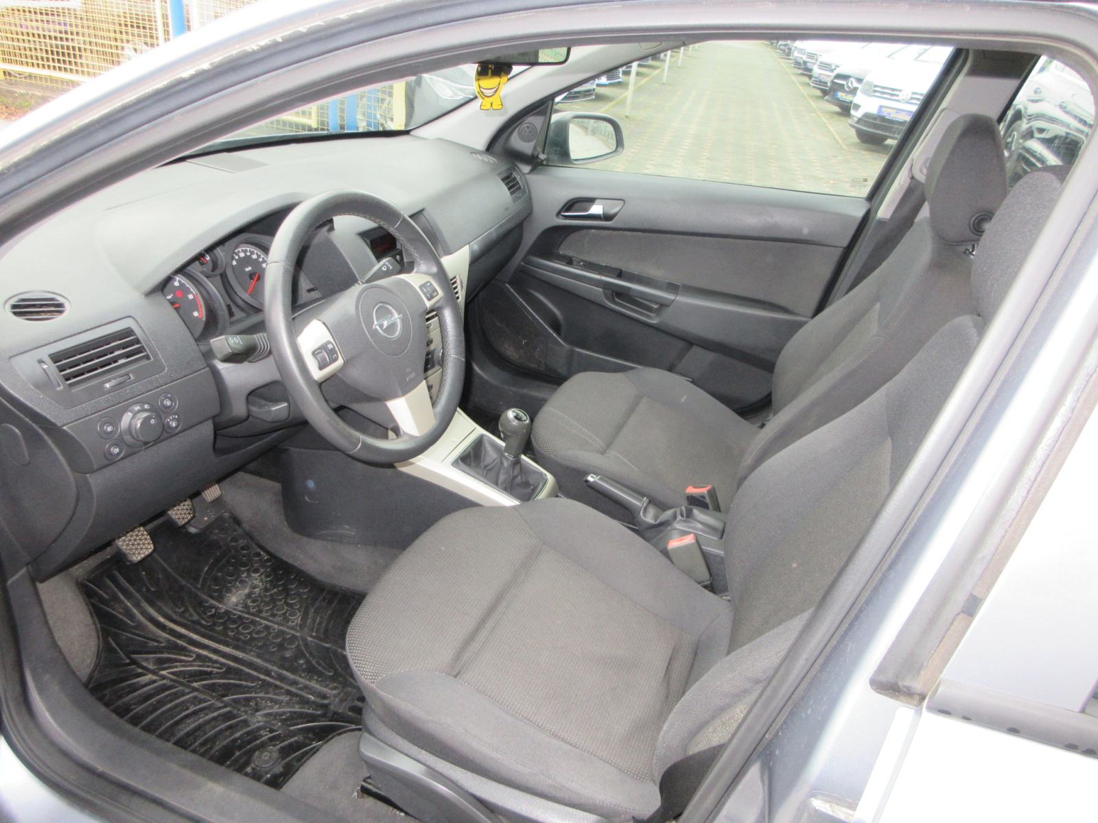 Opel Astra 1,7 CDTI,Klima, fotografija 6