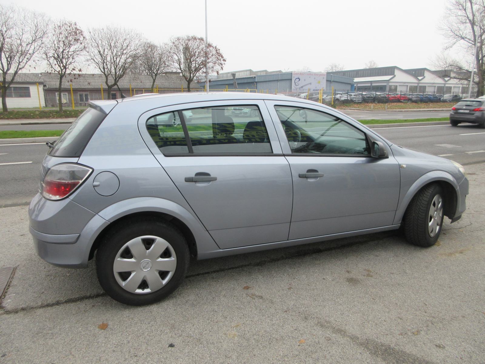 Opel Astra 1,7 CDTI,Klima, fotografija 3