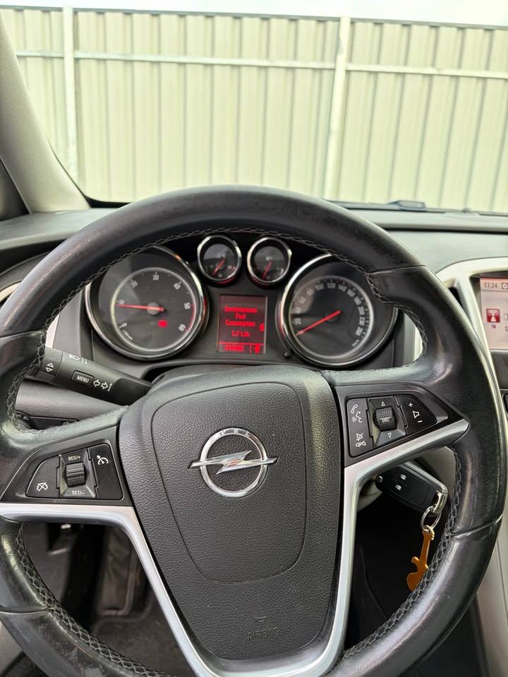 Opel Astra 1,7 CDTI, fotografija 4