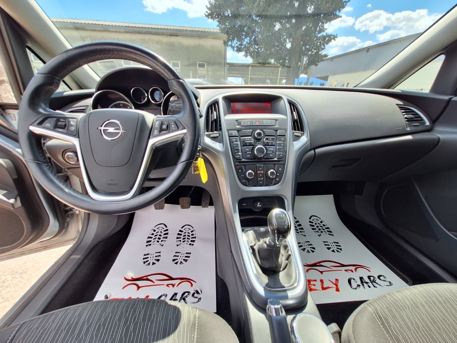 Opel Astra 1,7 CDTI, fotografija 12