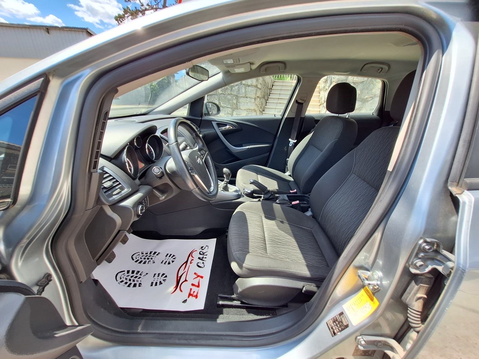 Opel Astra 1,7 CDTI, fotografija 10