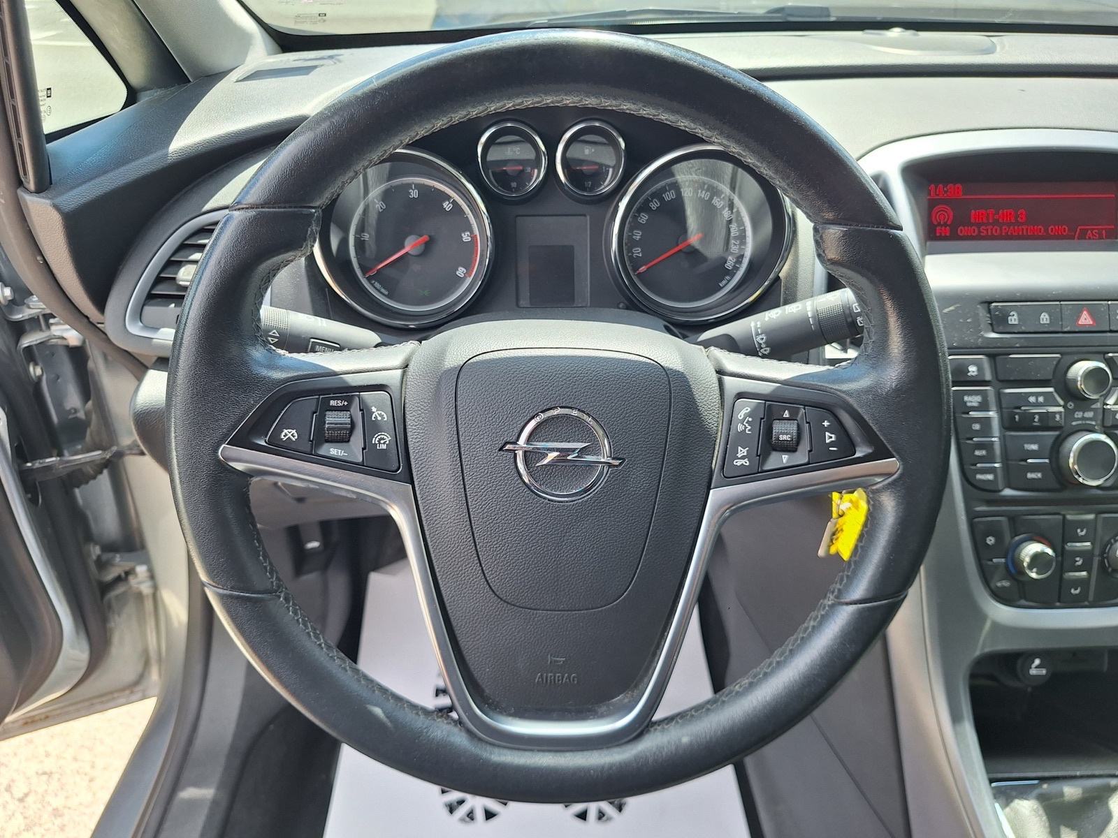 Opel Astra 1,7 CDTI, fotografija 17