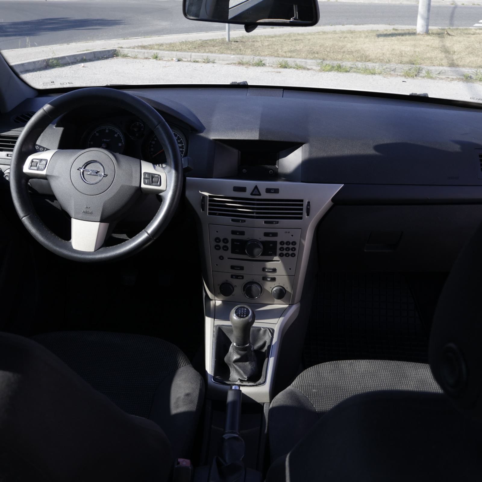 Opel Astra 1,7 CDTI, fotografija 11