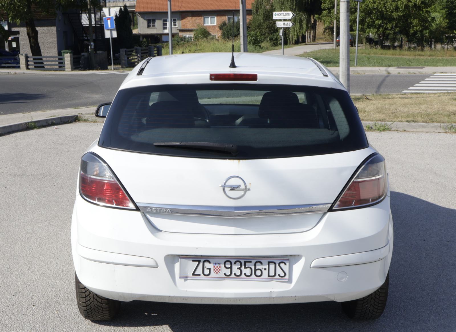 Opel Astra 1,7 CDTI, fotografija 6