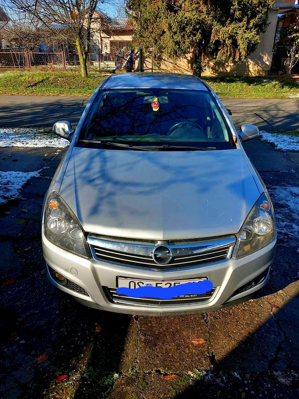 Opel Astra 1,7 CDTI, fotografija 2