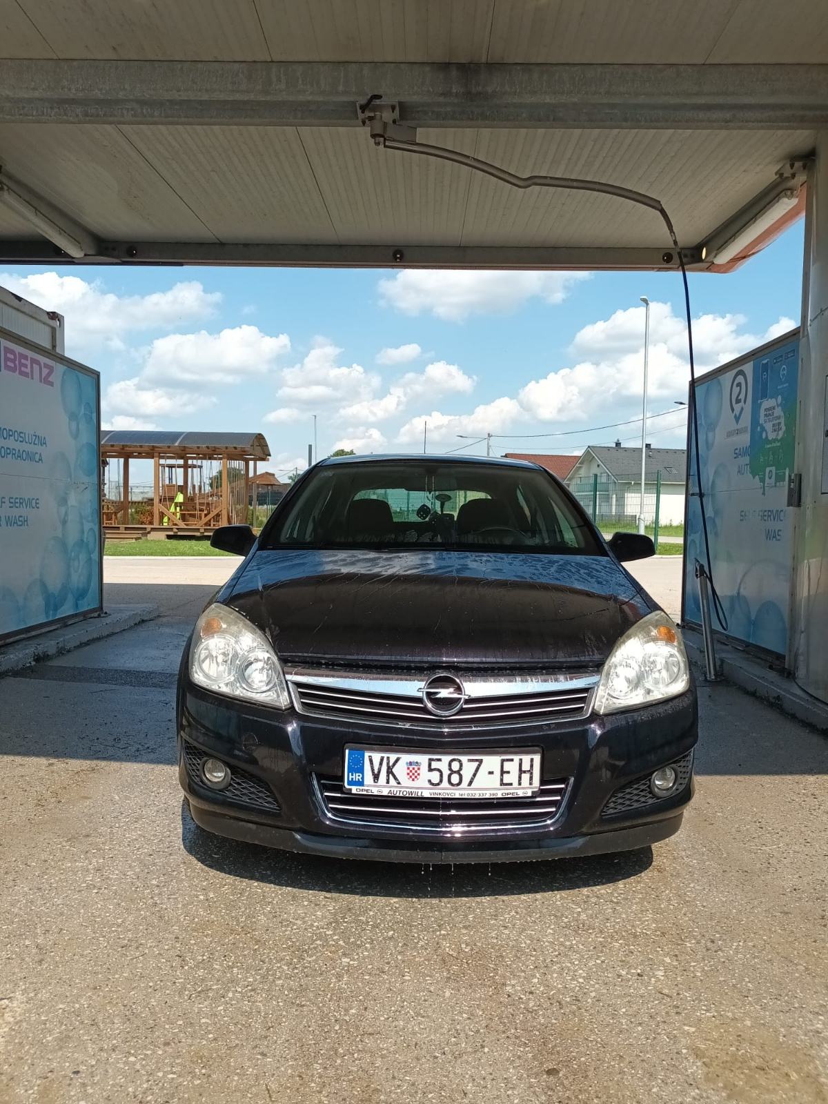 Opel Astra 1,7 CDTI, fotografija 2
