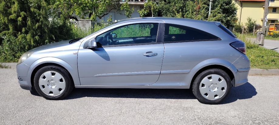 Opel Astra 1,7 CDTI, fotografija 10