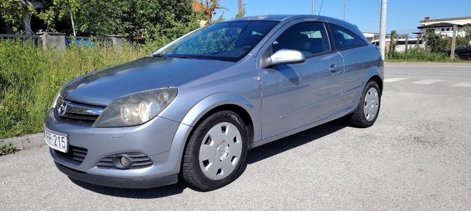 Opel Astra 1,7 CDTI, fotografija 3