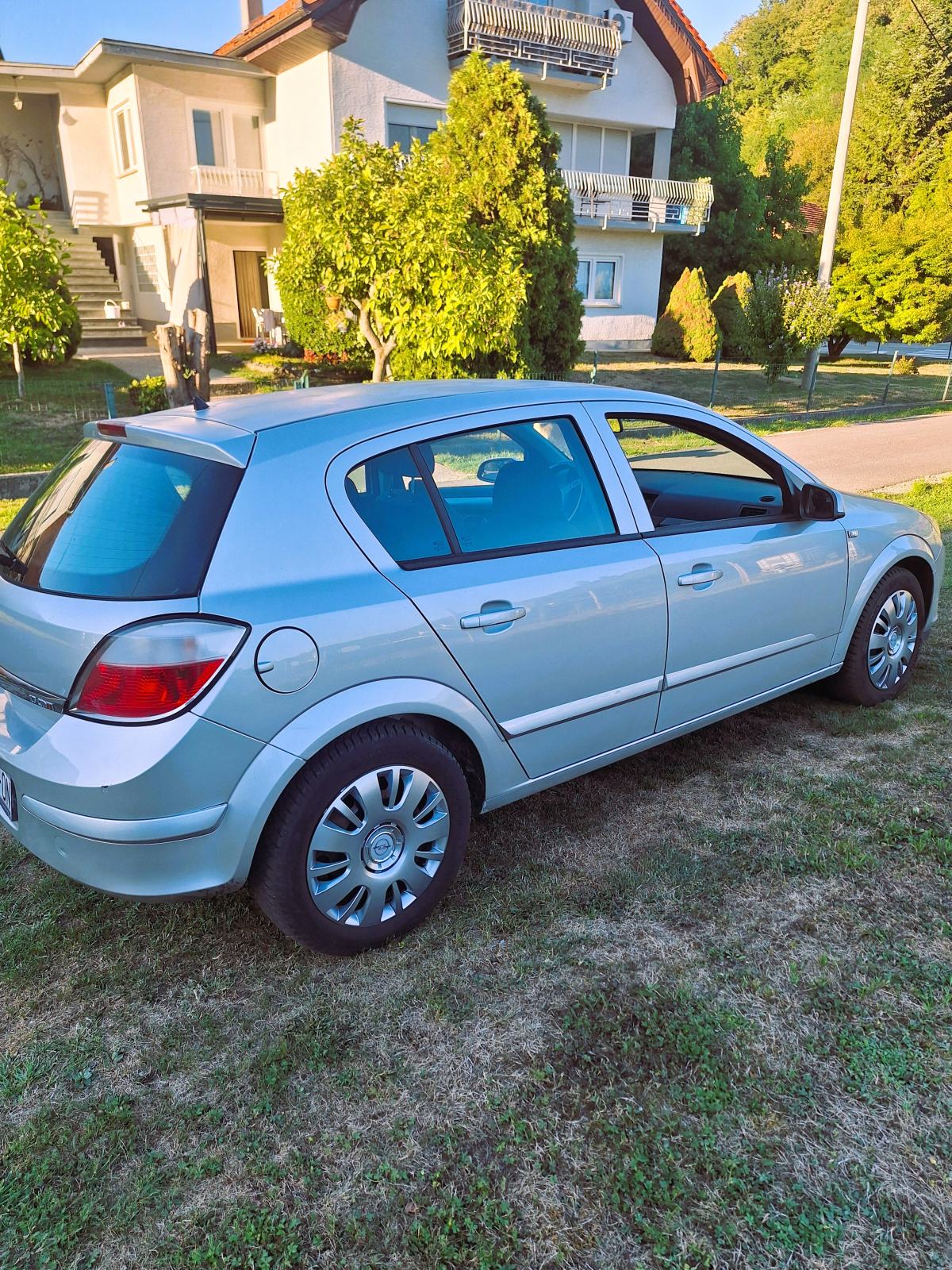 Opel Astra 1,7 CDTI, fotografija 15