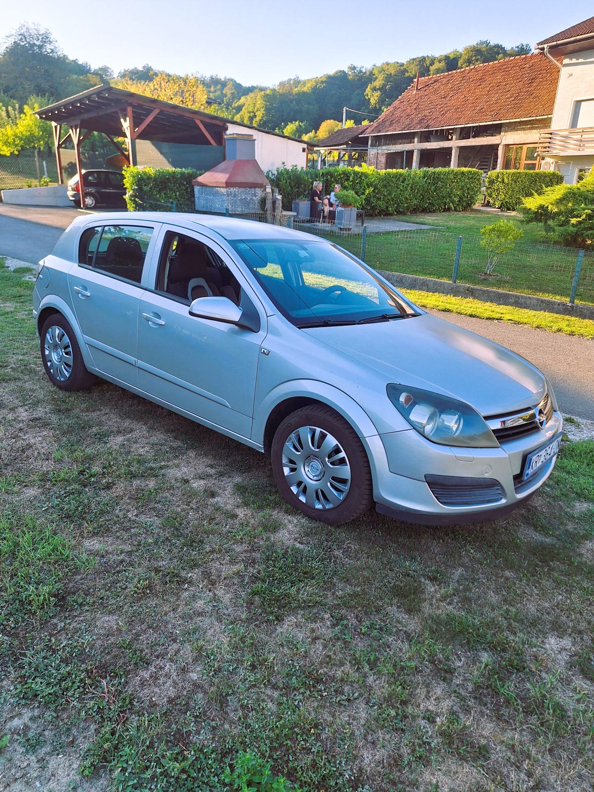 Opel Astra 1,7 CDTI, fotografija 16
