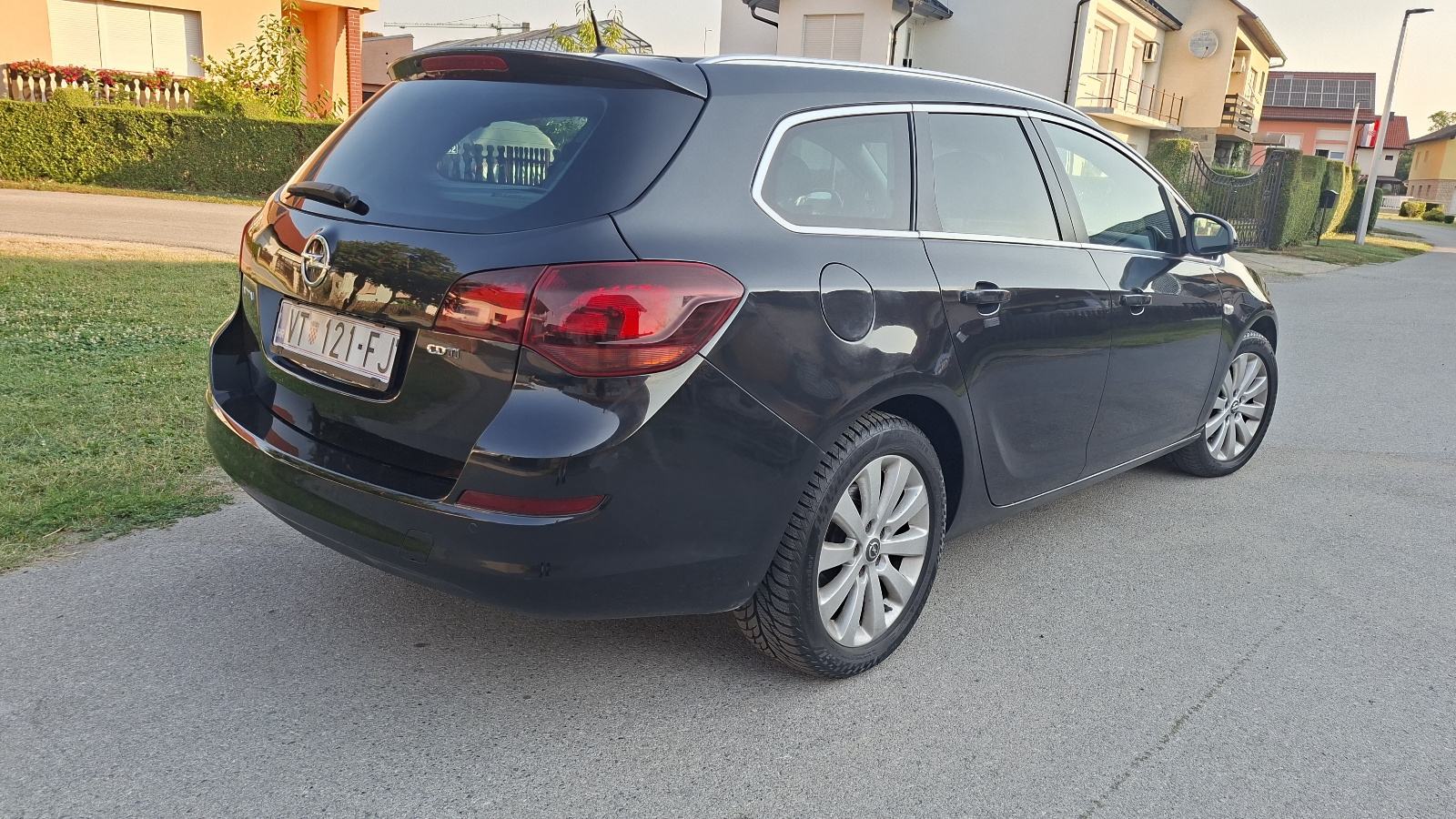 ✅Opel Astra Sport 1.7cdti//VELIKI+MALI SERVIS//TOP STANJE, fotografija 5