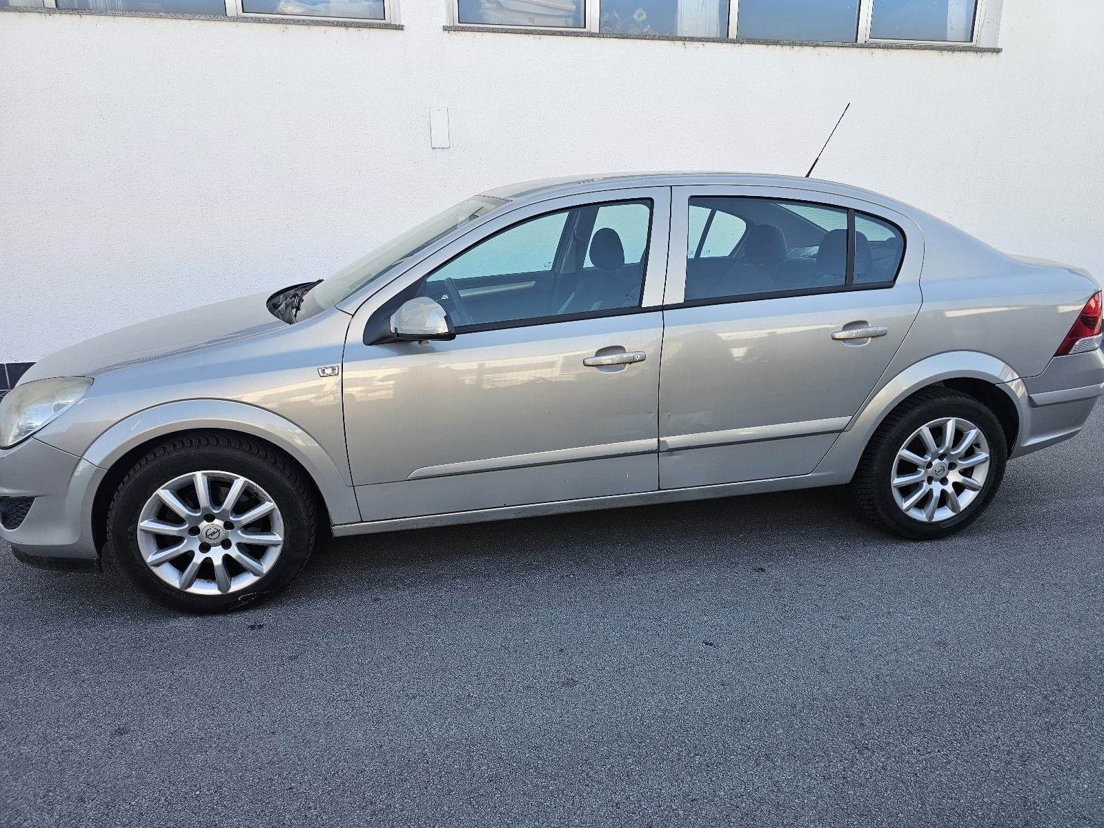 Opel Astra 1,8 benz 16V, 2008.g, Reg. 01/27, nije uvoz, prvi vlasnik!, fotografija 4