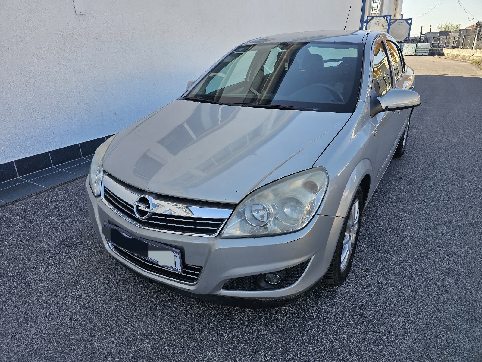 Opel Astra 1,8 benz 16V, 2008.g, Reg. 01/27, nije uvoz, prvi vlasnik!, fotografija 2