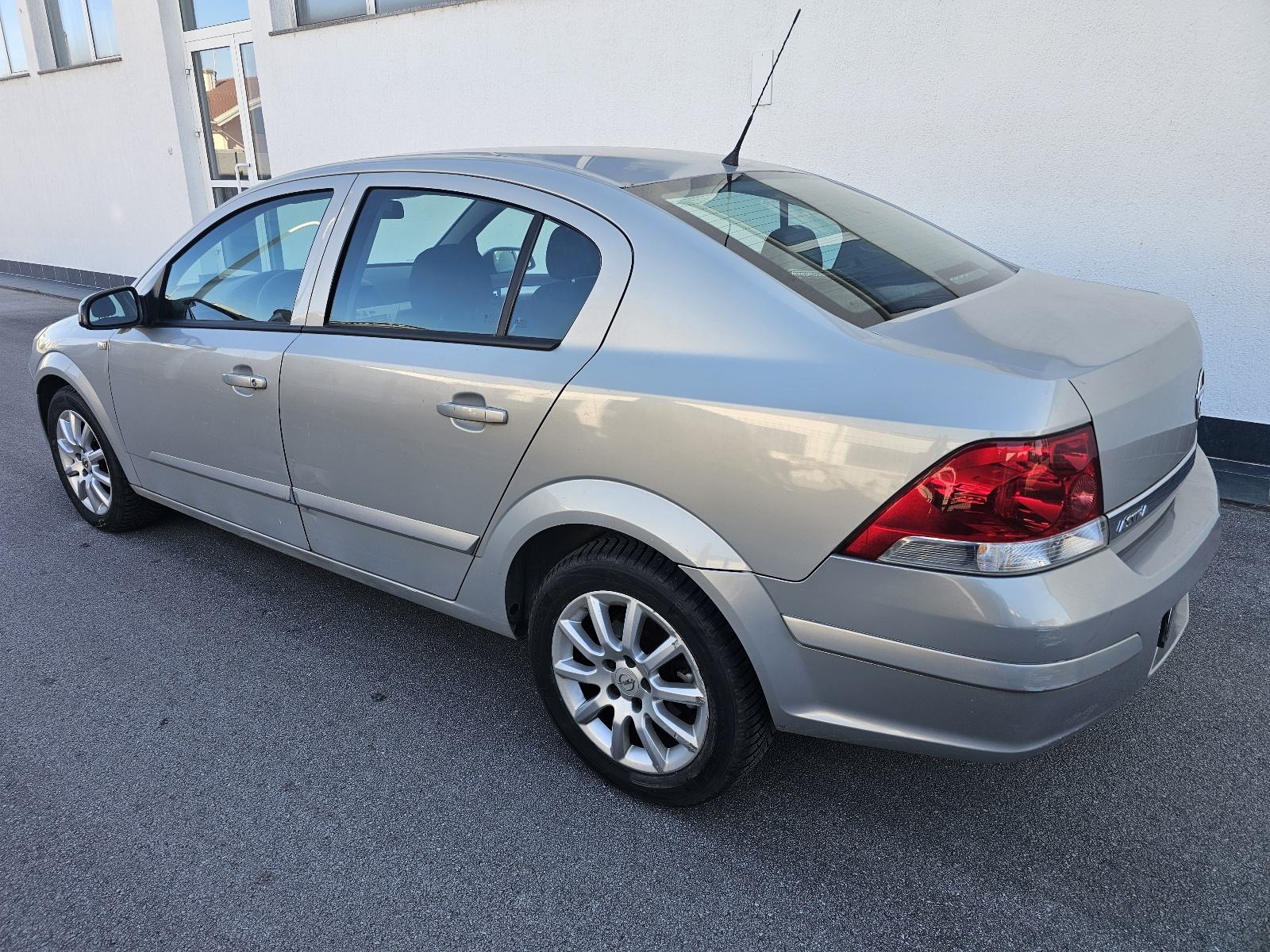 Opel Astra 1,8 benz 16V, 2008.g, Reg. 01/27, nije uvoz, prvi vlasnik!, fotografija 5