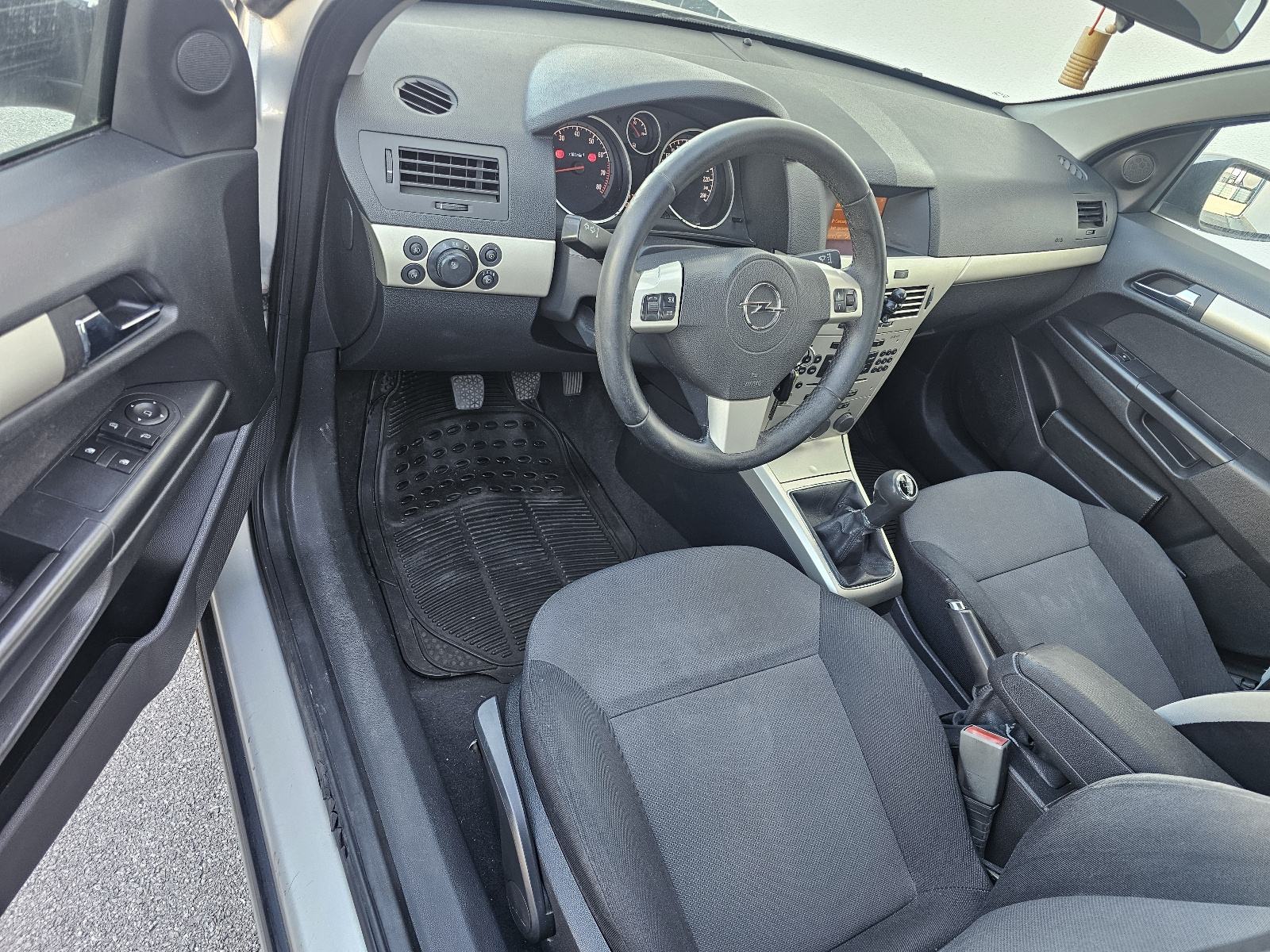 Opel Astra 1,8 benz 16V, 2008.g, Reg. 01/27, nije uvoz, prvi vlasnik!, fotografija 11