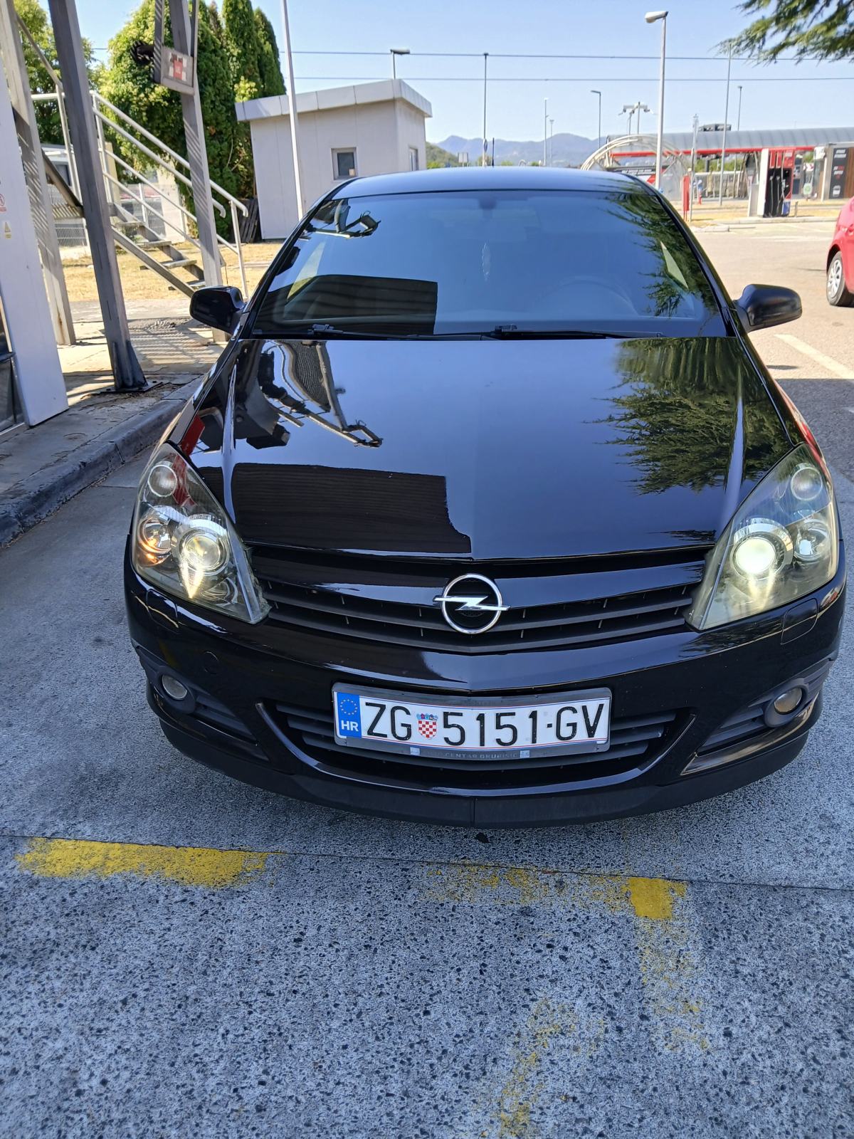 Opel Astra 1,9 CDTI Sport GTC, fotografija 7