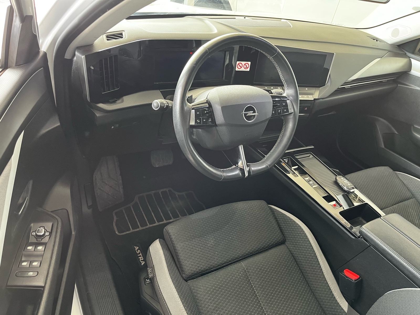 Opel Astra Business Edition 1,5D AT8 - JAMSTVO - AGR, Kamera, Keyless, fotografija 11