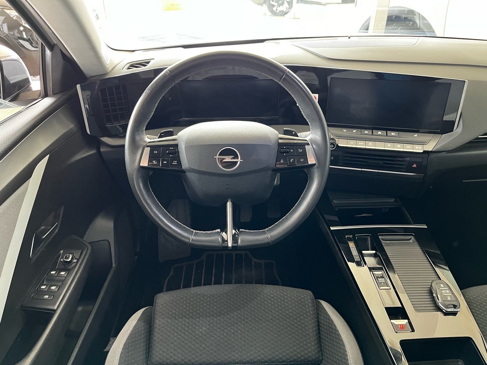 Opel Astra Business Edition 1,5D AT8 - JAMSTVO - AGR, Kamera, Keyless, fotografija 12