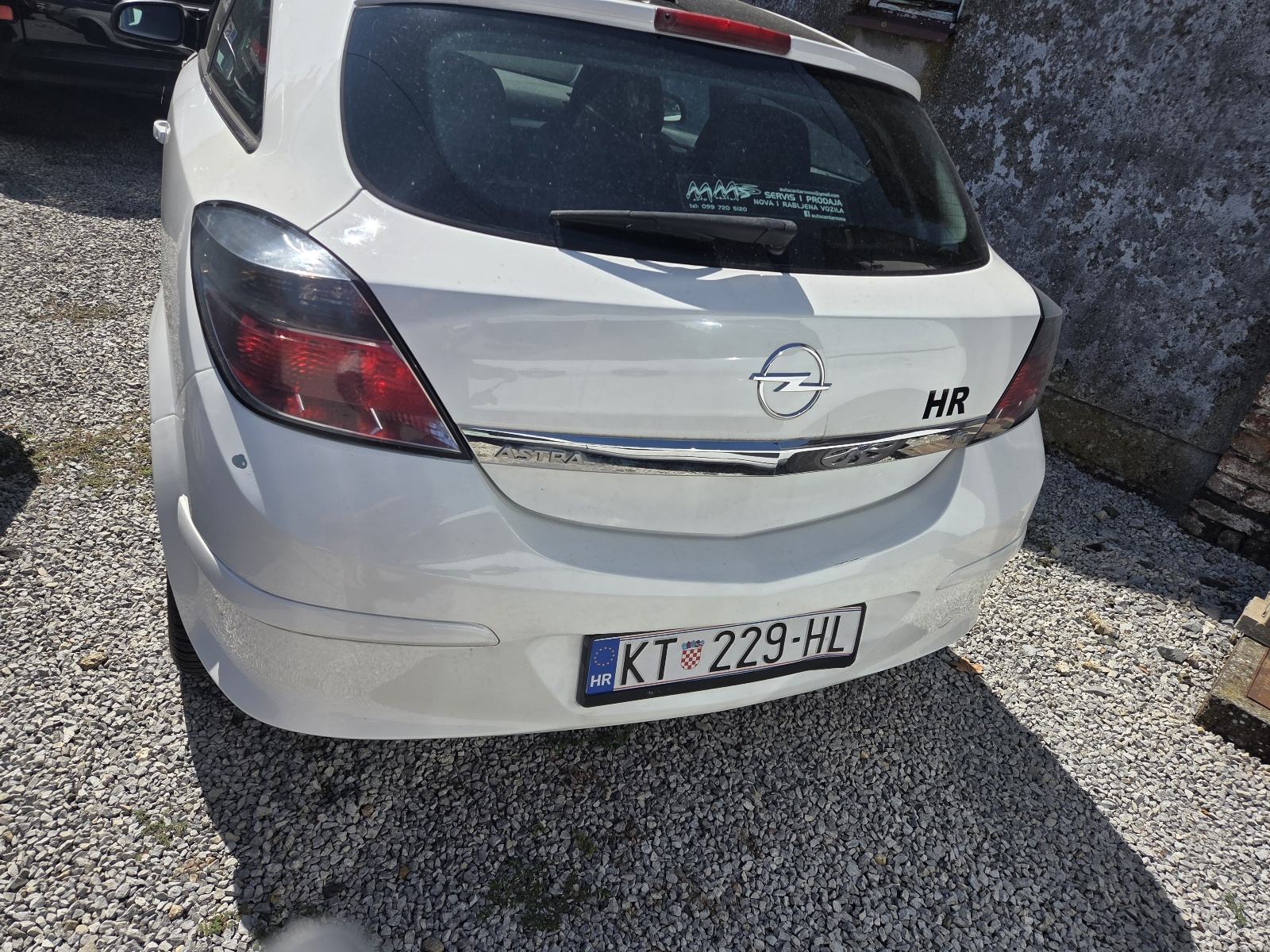 Opel Astra Coupe 1.6i/GTC/36RATA, fotografija 10