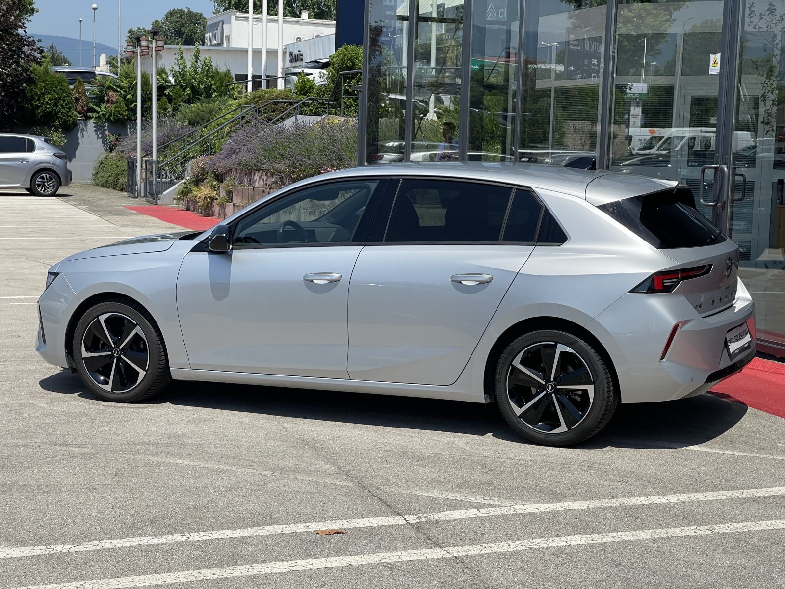 Opel Astra GS Line 1,2 Turbo 96kW, fotografija 8