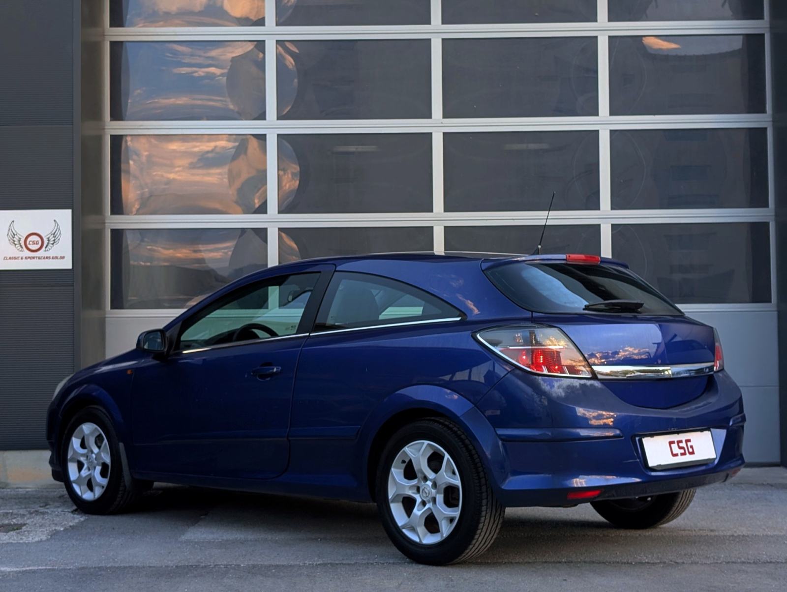 Opel Astra GTC 1.7 CDTI Cosmo, fotografija 5