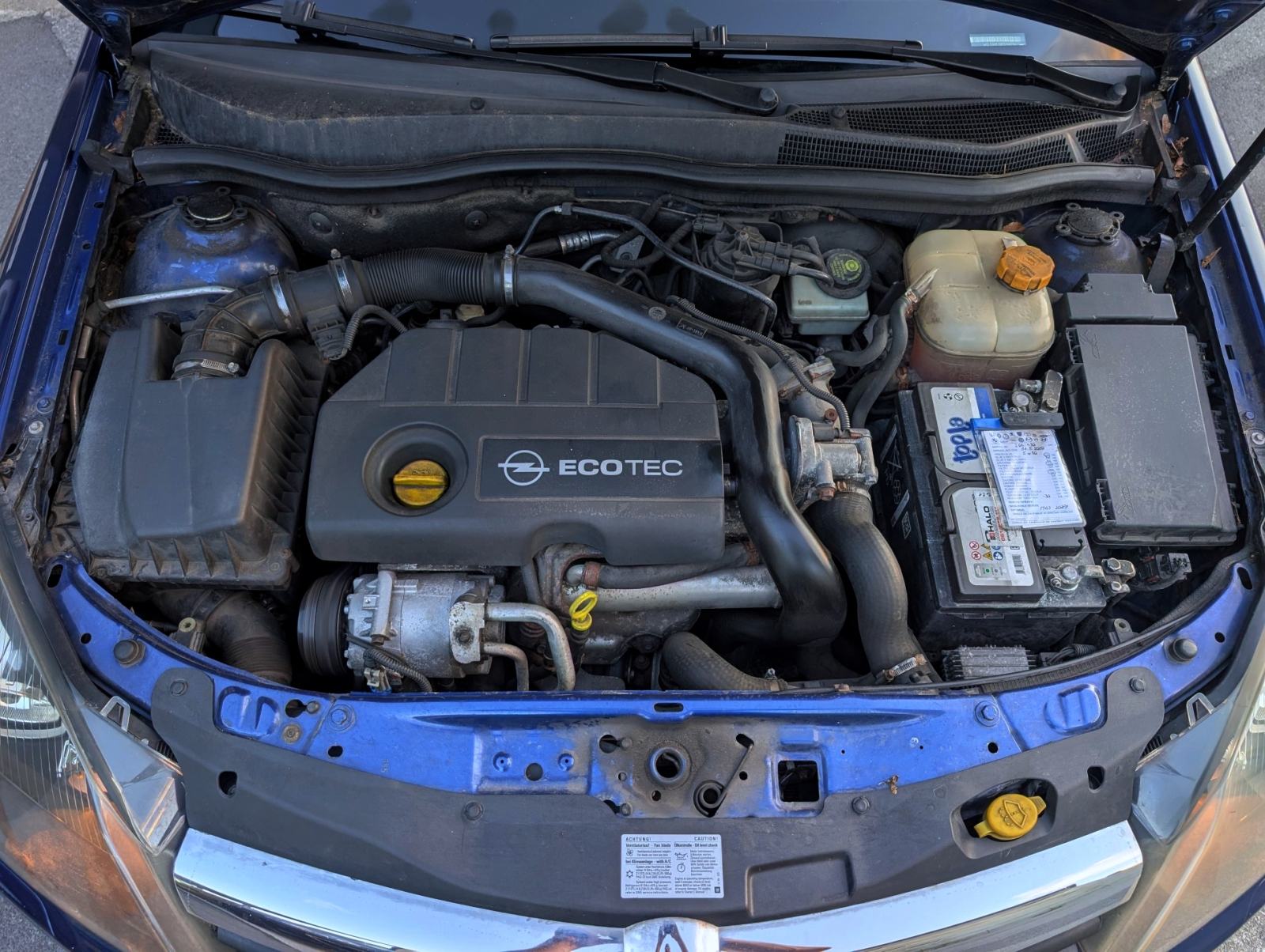 Opel Astra GTC 1.7 CDTI Cosmo, fotografija 15
