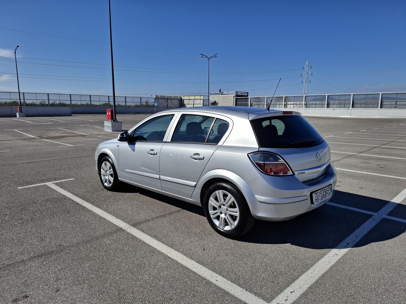 Opel Astra H, 1.6 benzin, HR Auto, 2011. godina, fotografija 4