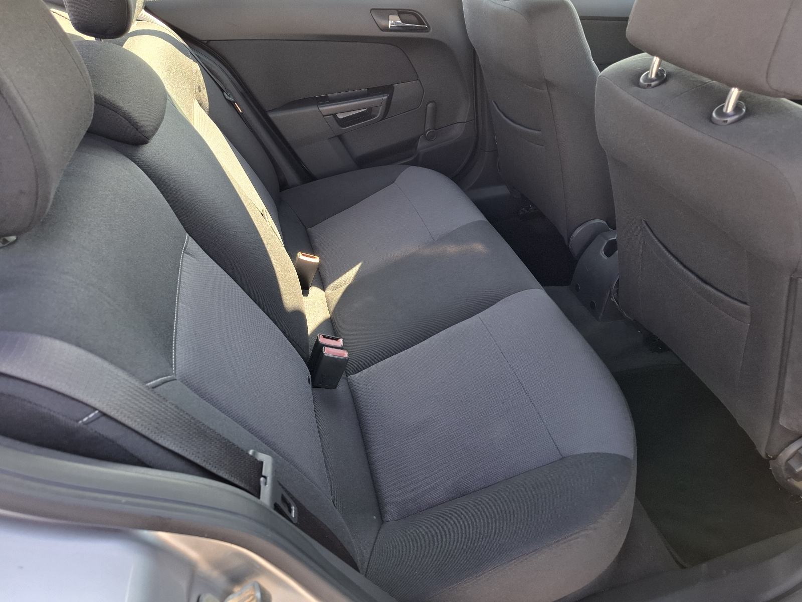 Opel Astra H, 1.6 benzin, HR Auto, 2011. godina, fotografija 12