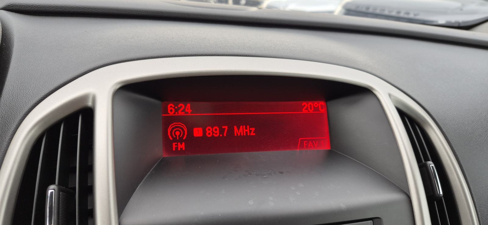 Opel Astra J 1,3 CDTI, KLIMA, TEMP, CENT. ZAKLJUČAVANJE, MAGLENKE..., fotografija 18