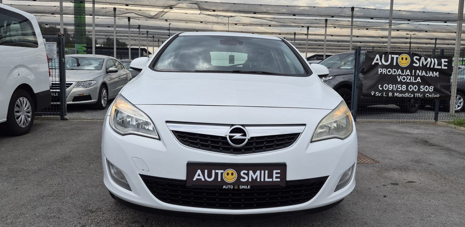 Opel Astra J 1,3 CDTI, KLIMA, TEMP, CENT. ZAKLJUČAVANJE, MAGLENKE..., pogled izvana - slika 3