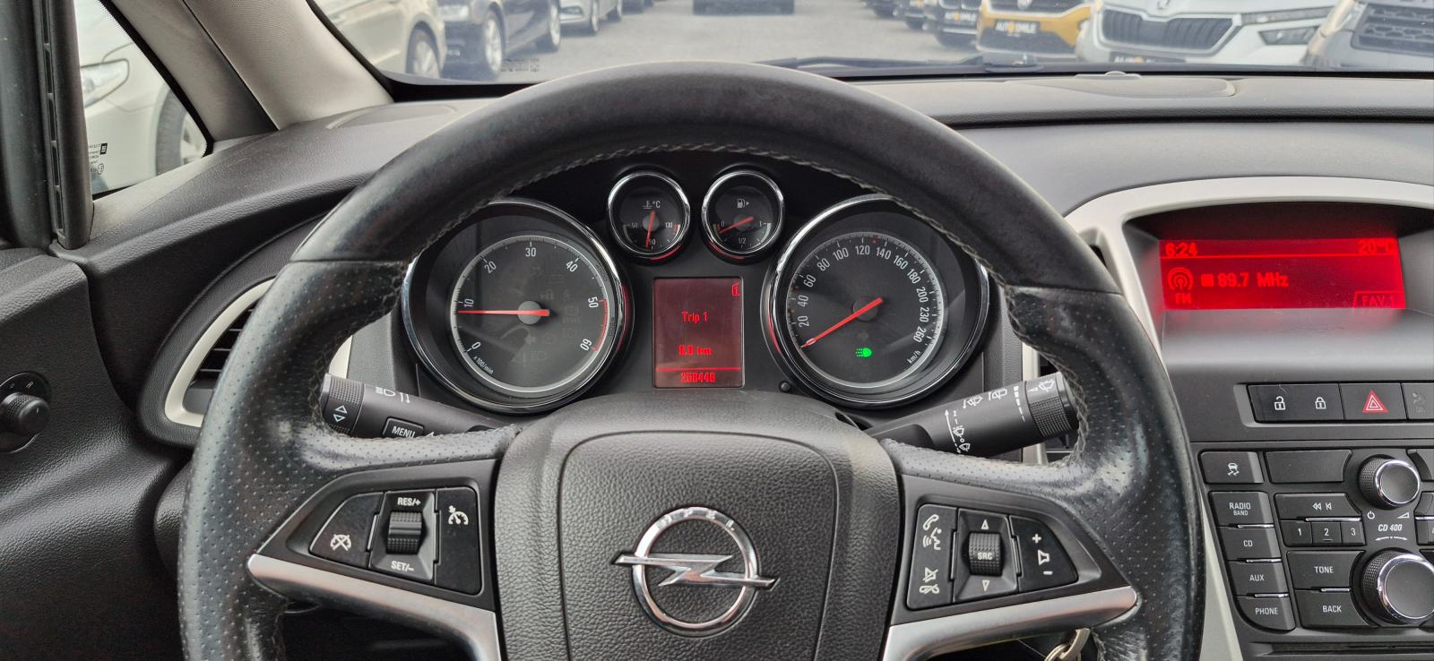 Opel Astra J 1,3 CDTI, KLIMA, TEMP, CENT. ZAKLJUČAVANJE, MAGLENKE..., fotografija 13