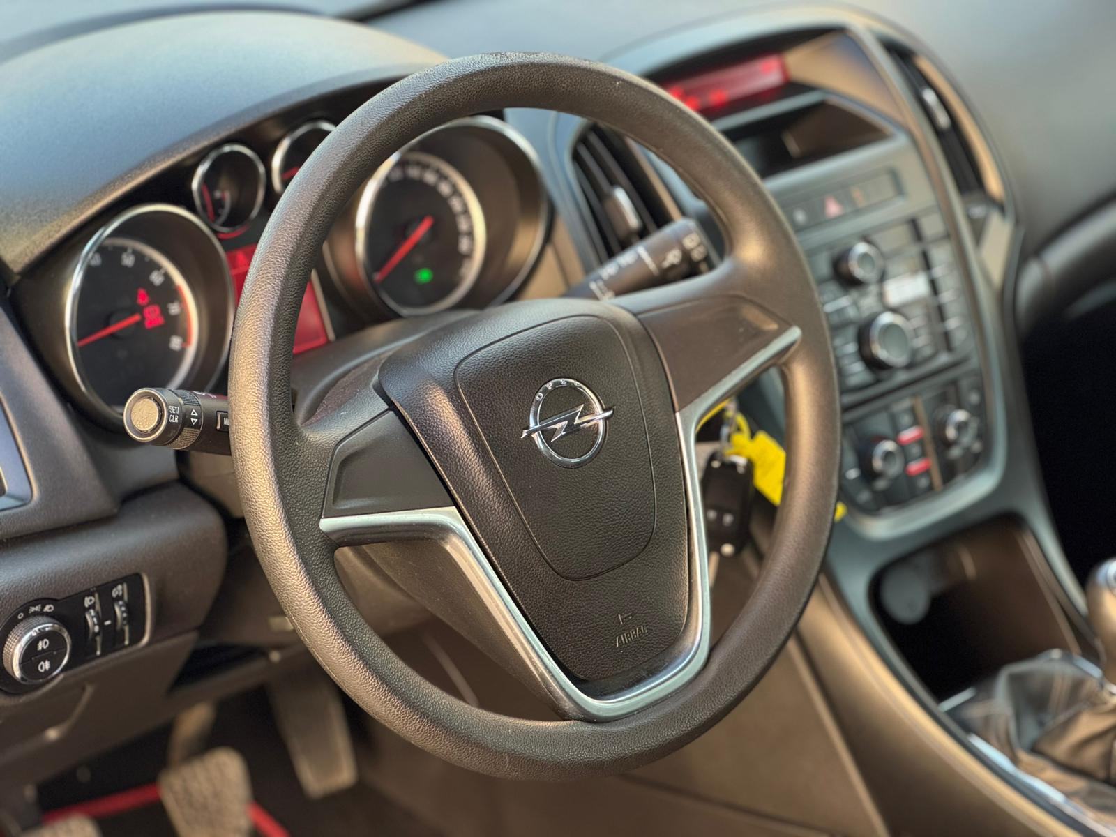 OPEL ASTRA J 1.4 74kw - VELIKI I MALI SERVIS - GARANCIJA DOSTAVA GRA, fotografija 11