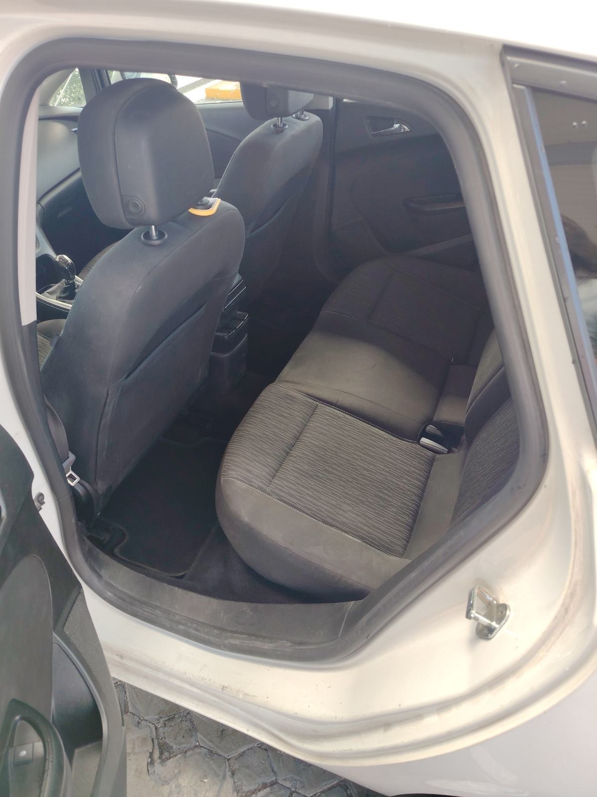 Opel Astra J 1.6 CDTI ecoflex, fotografija 9