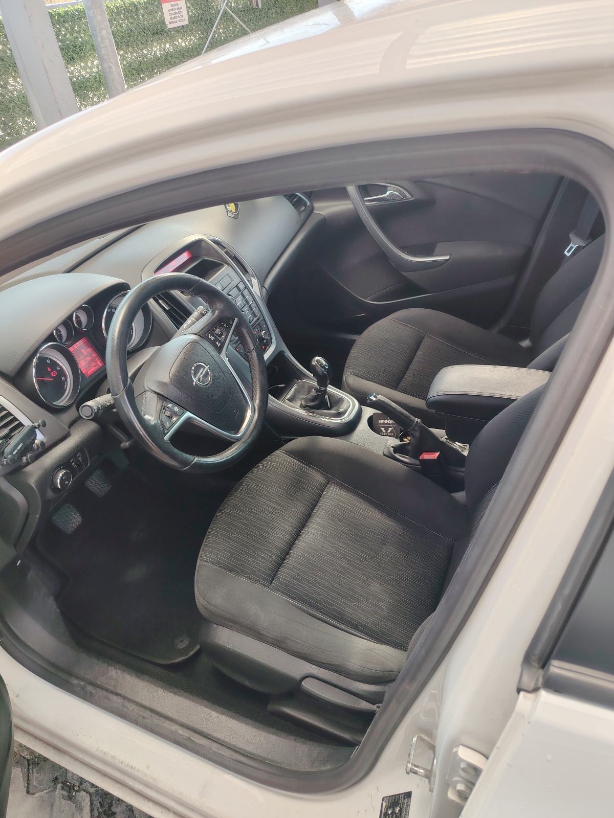 Opel Astra J 1.6 CDTI ecoflex, fotografija 10