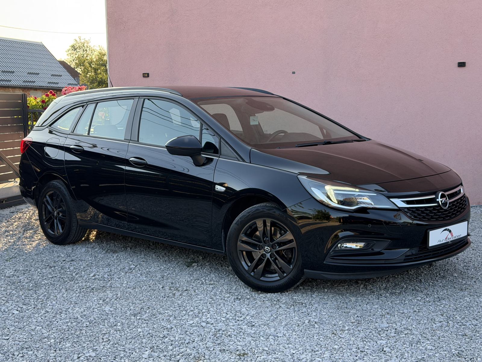 Opel Astra K Sports Tourer 1.6 CDTI, 100kW, 2018g, fotografija 2