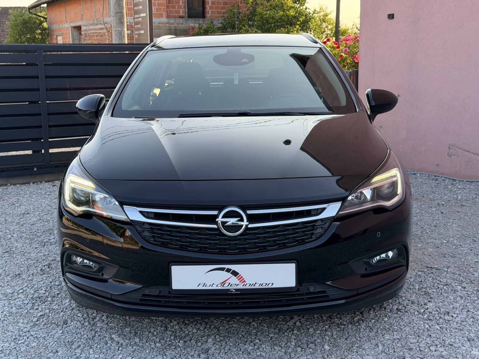 Opel Astra K Sports Tourer 1.6 CDTI, 100kW, 2018g, fotografija 3