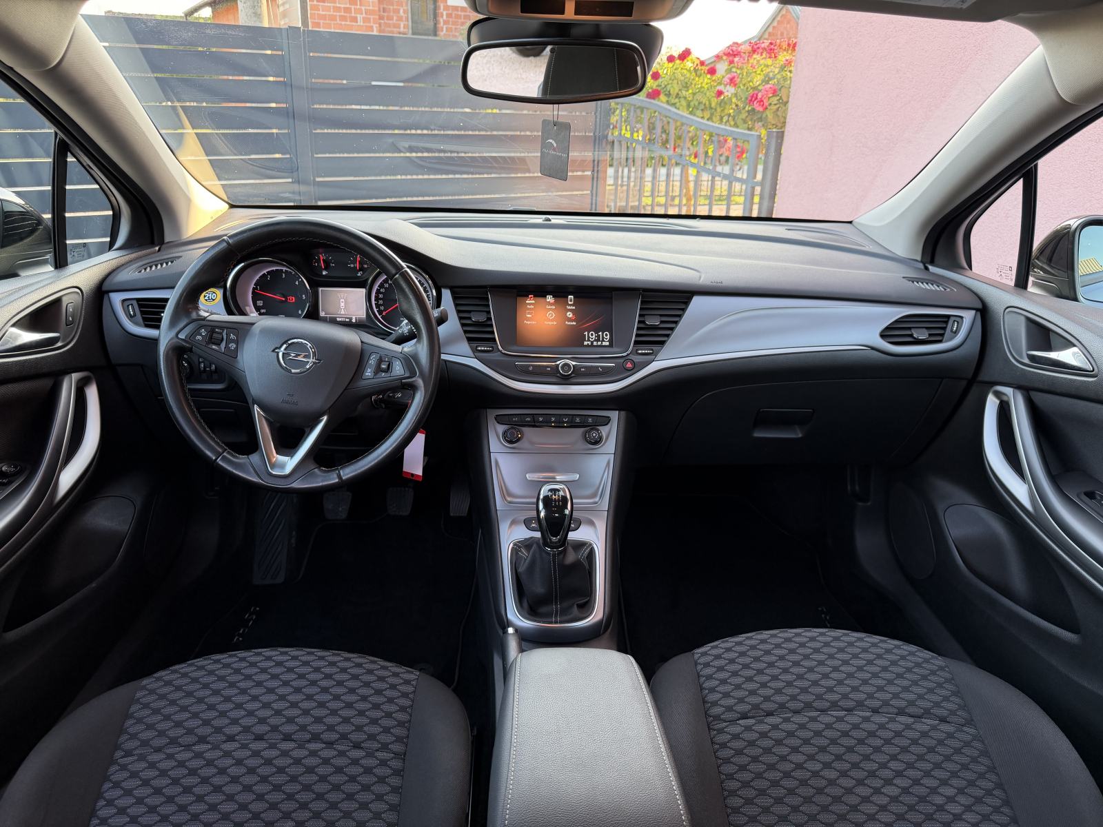 Opel Astra K Sports Tourer 1.6 CDTI, 100kW, 2018g, fotografija 14